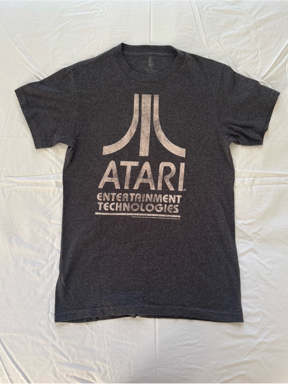 ATARI Entertainment Technologies T-Shirt SMALL Distressed Logo Grey